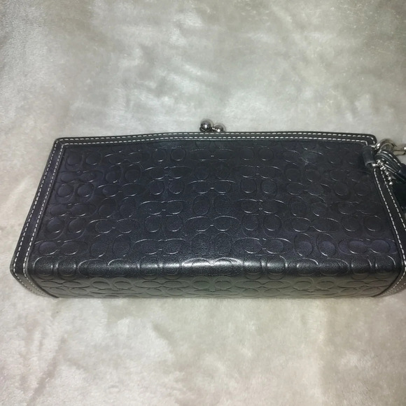 Coach Black Leather Signature C Embossed Kiss Lock Wristlet - Picture 7 of 14